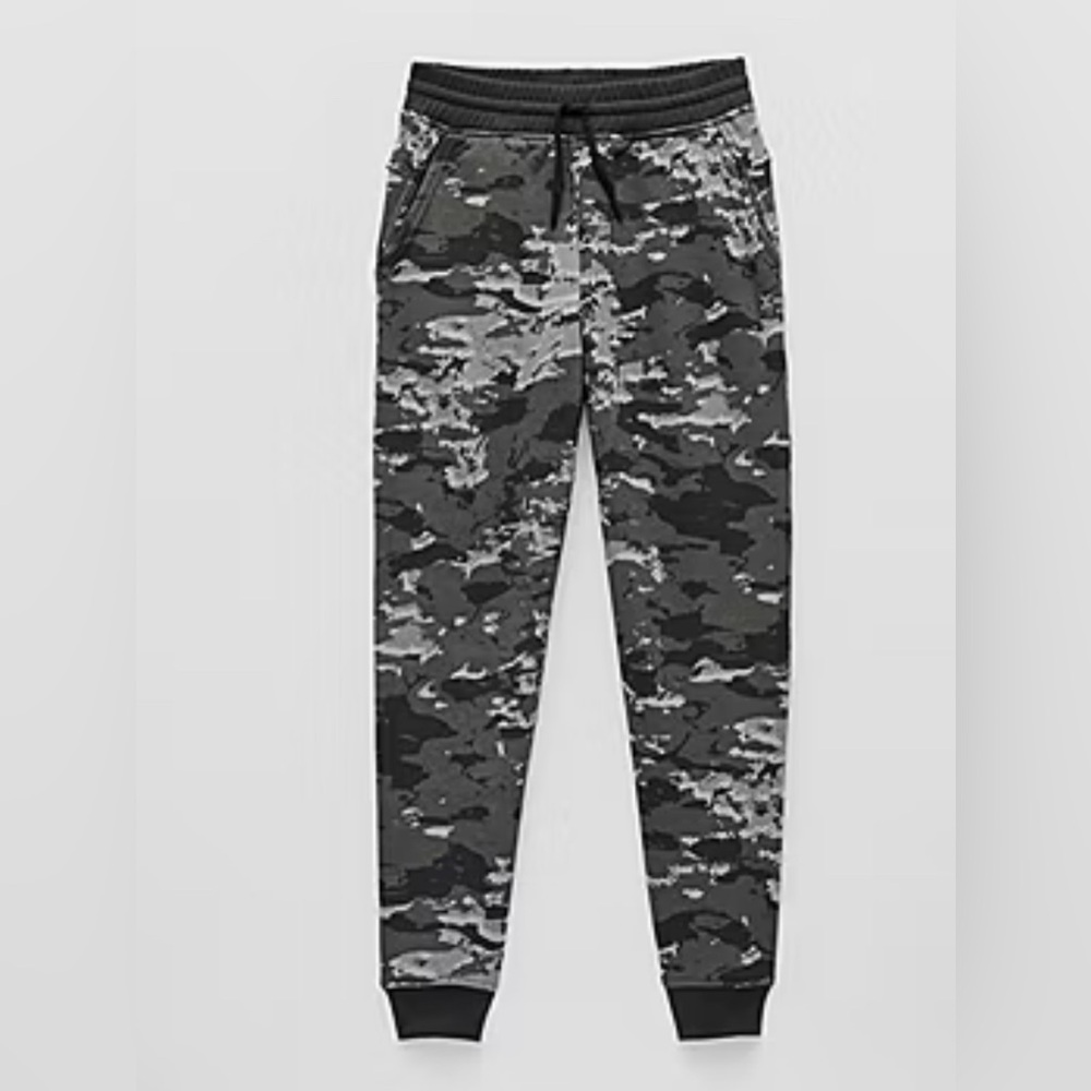 Xersion Boys Cuffed Mid Rise Regular Fit Fleece Jogger Pant in black camo sz xl